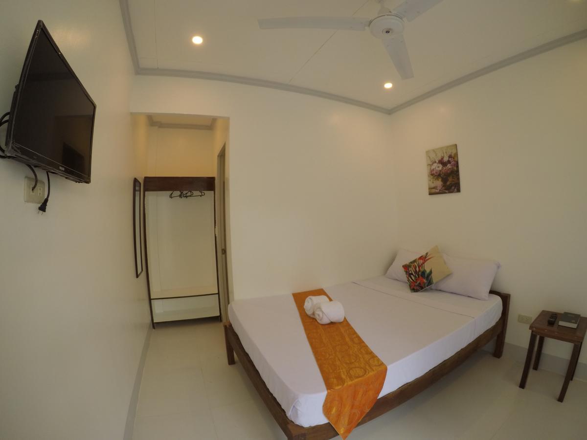 Neela Tourist Lodge El Nido Bagian luar foto